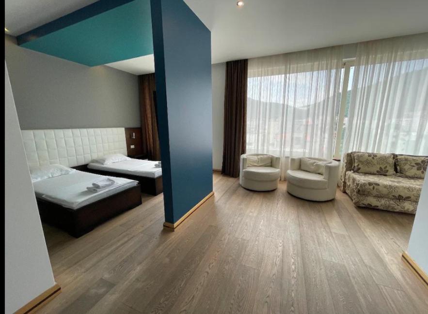 Skyview Apartment