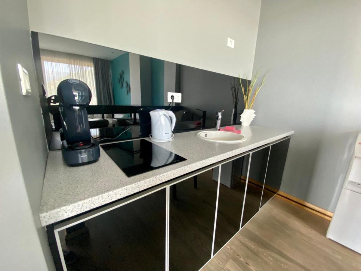 Skyview Apartment *