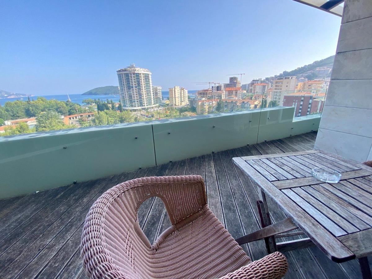 Skyview Apartment