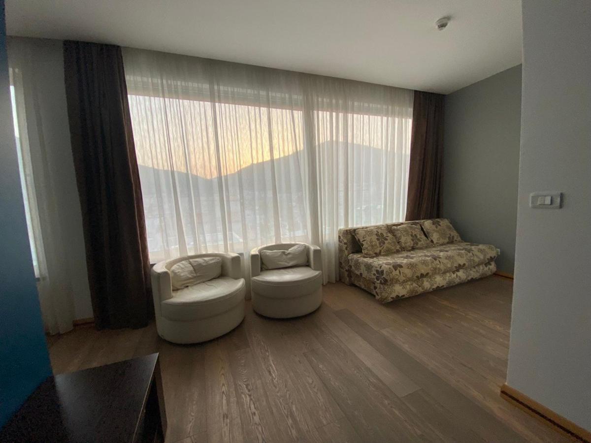 Skyview Apartment